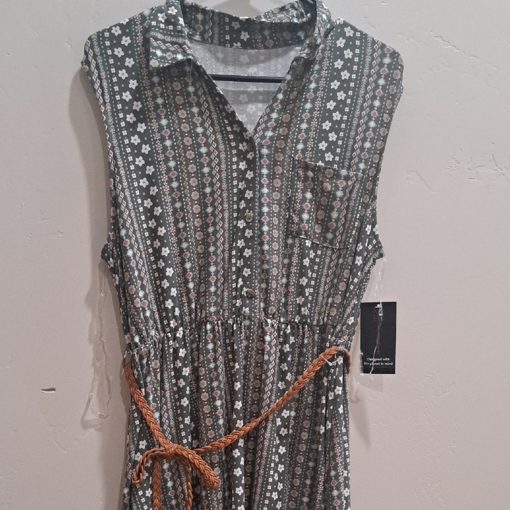 Floral Patterned Dress with Belt
